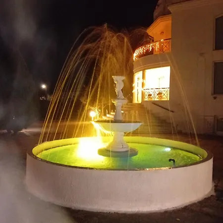 βιλα θεσσαλονικη περιοχη αεροδρομιου με πισινα 8-10 ατομων Vila *
